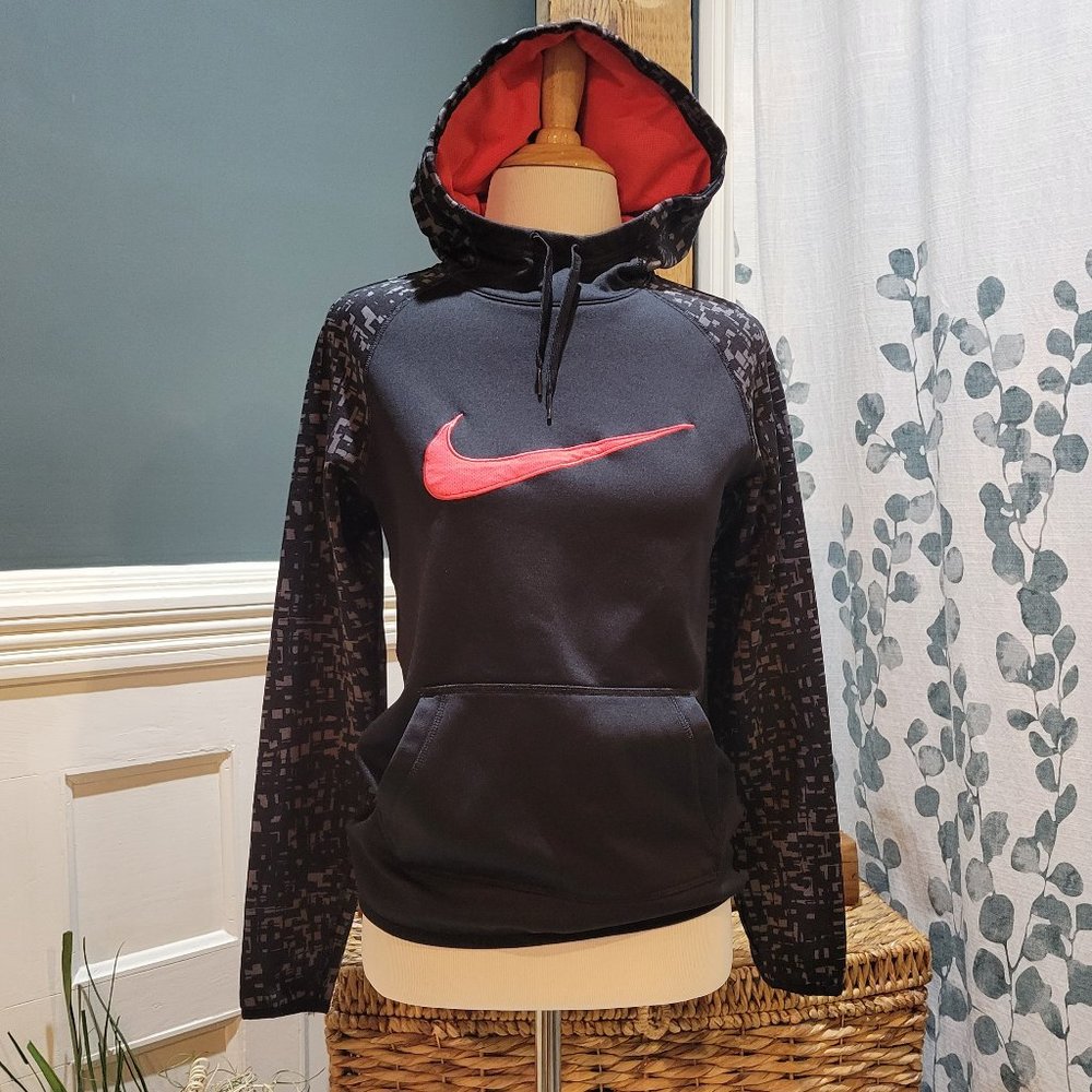 Nike Dri-Fit Hoodie